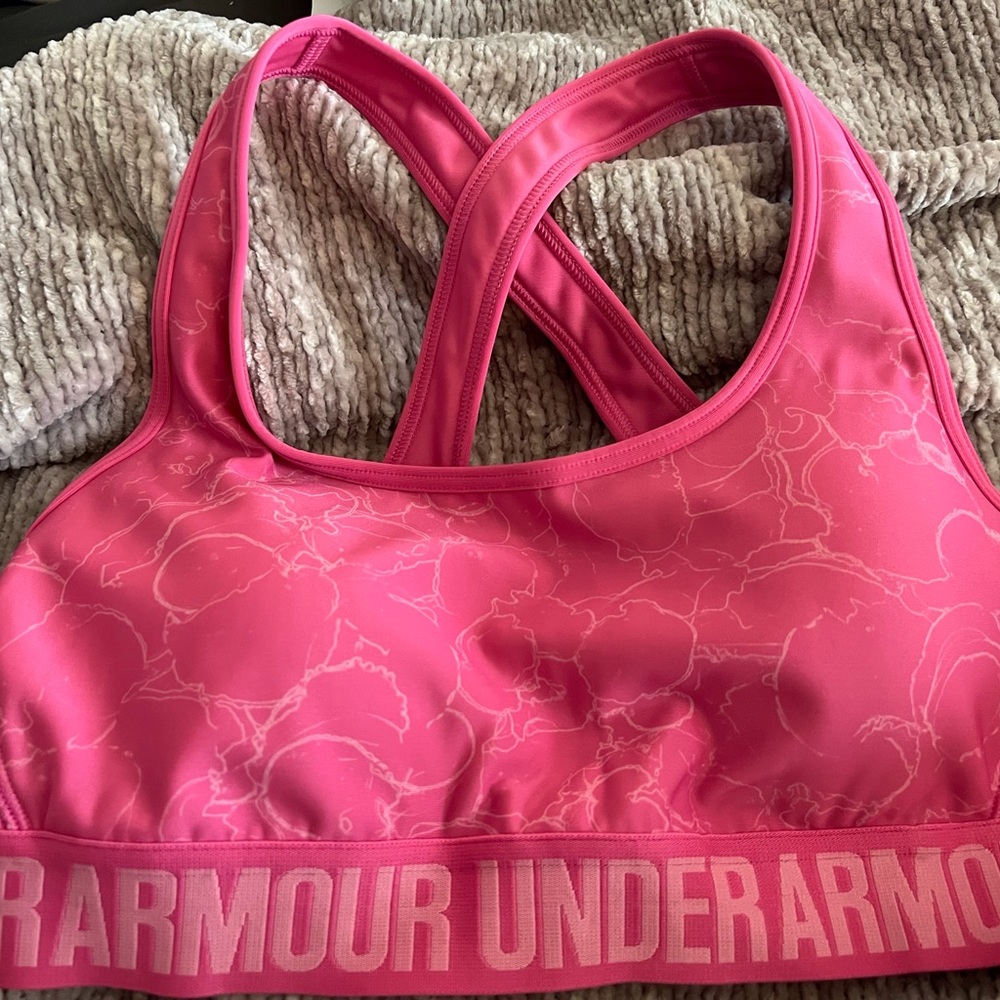 NEW without tags, Under Armour Compression Sports Bra pink - Picture 1 of 3